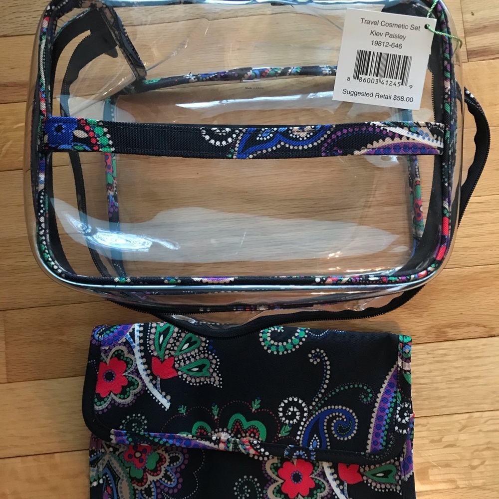 NWT. Vera Bradley travel cosmetic kit